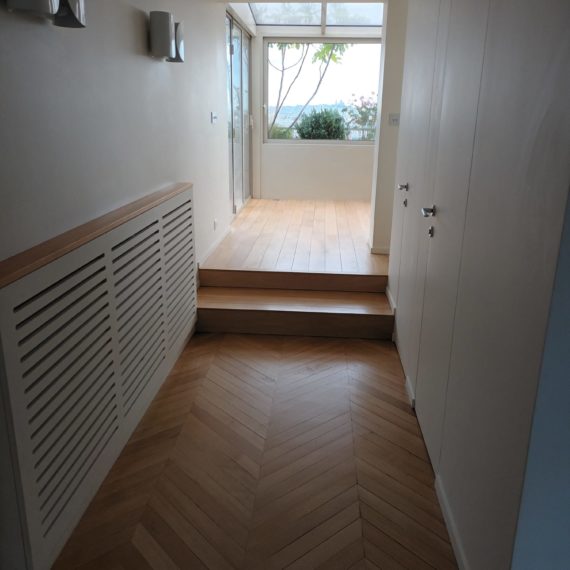 Patrick Services, l’expert rénovation, ponçage, pose, entretien et vitrification de votre parquet à Paris et IDF.